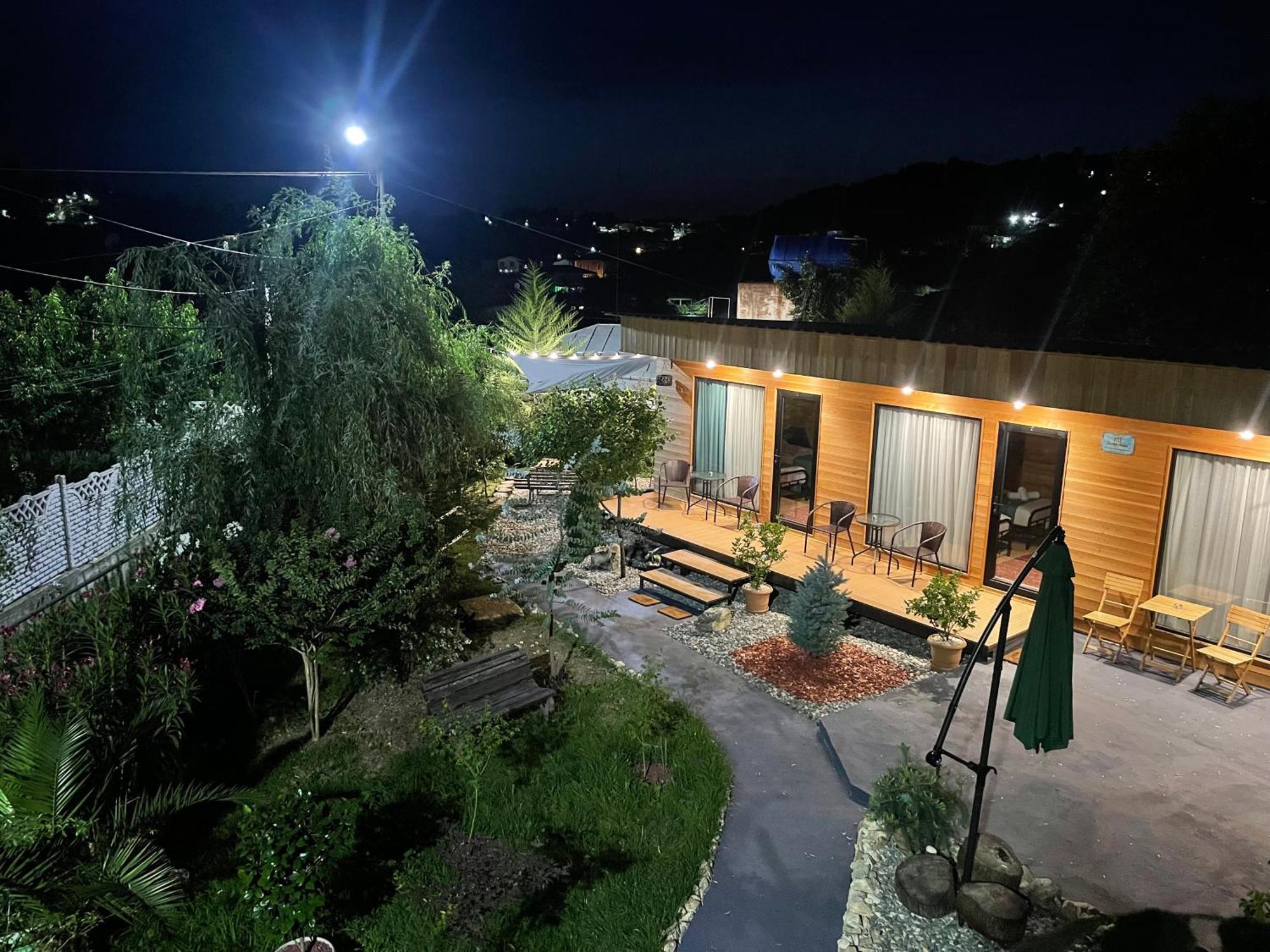 Garden Rooms In Kutaisi Exterior photo