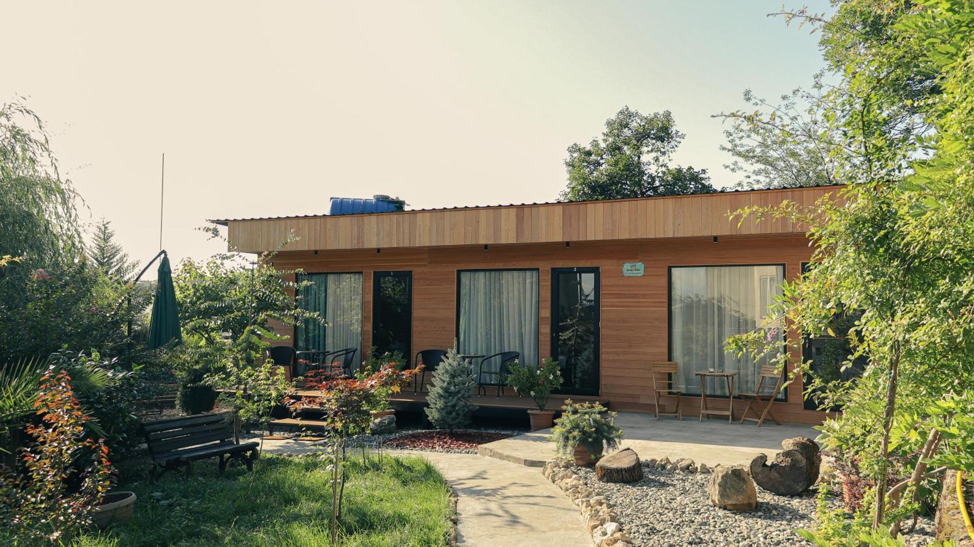 Garden Rooms In Kutaisi Exterior photo